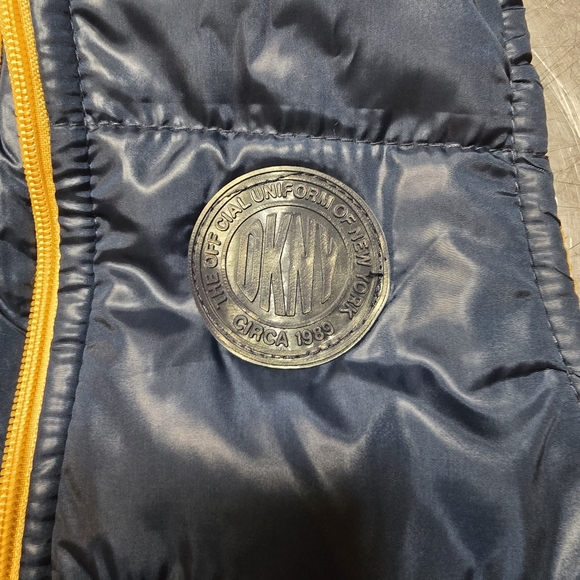 Dkny Black Puffer Jacket  for toddler. Size 2 T.  NWT - Picture 2 of 6